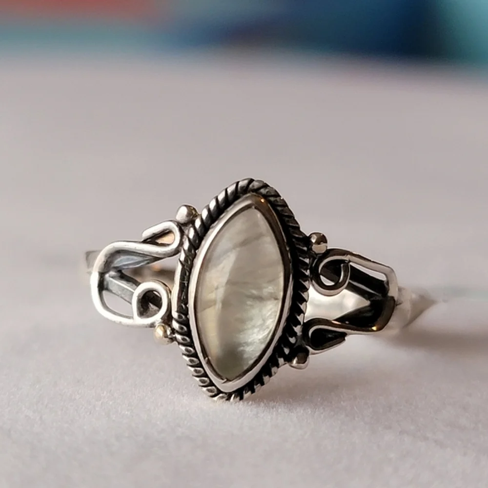 Prehnite Sterling Silver Filigree Horseshoe Ring Marquise Gemstone